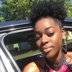 Meet your Posher, Kee